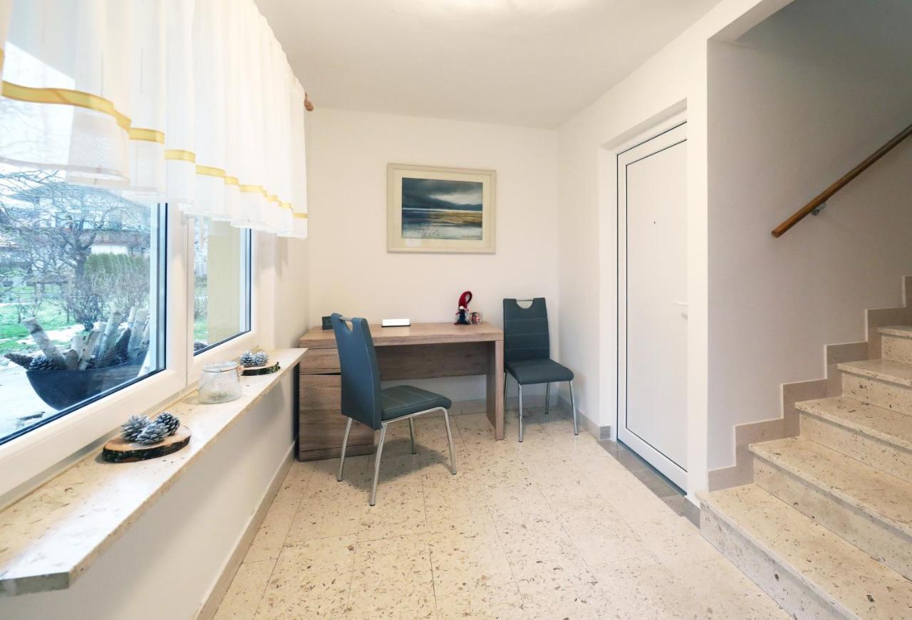 Apartma Vila Zigmund Cerknica Exteriör bild
