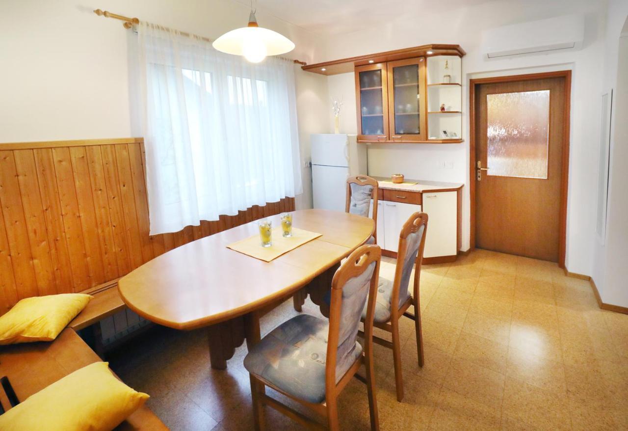 Apartma Vila Zigmund Cerknica Exteriör bild